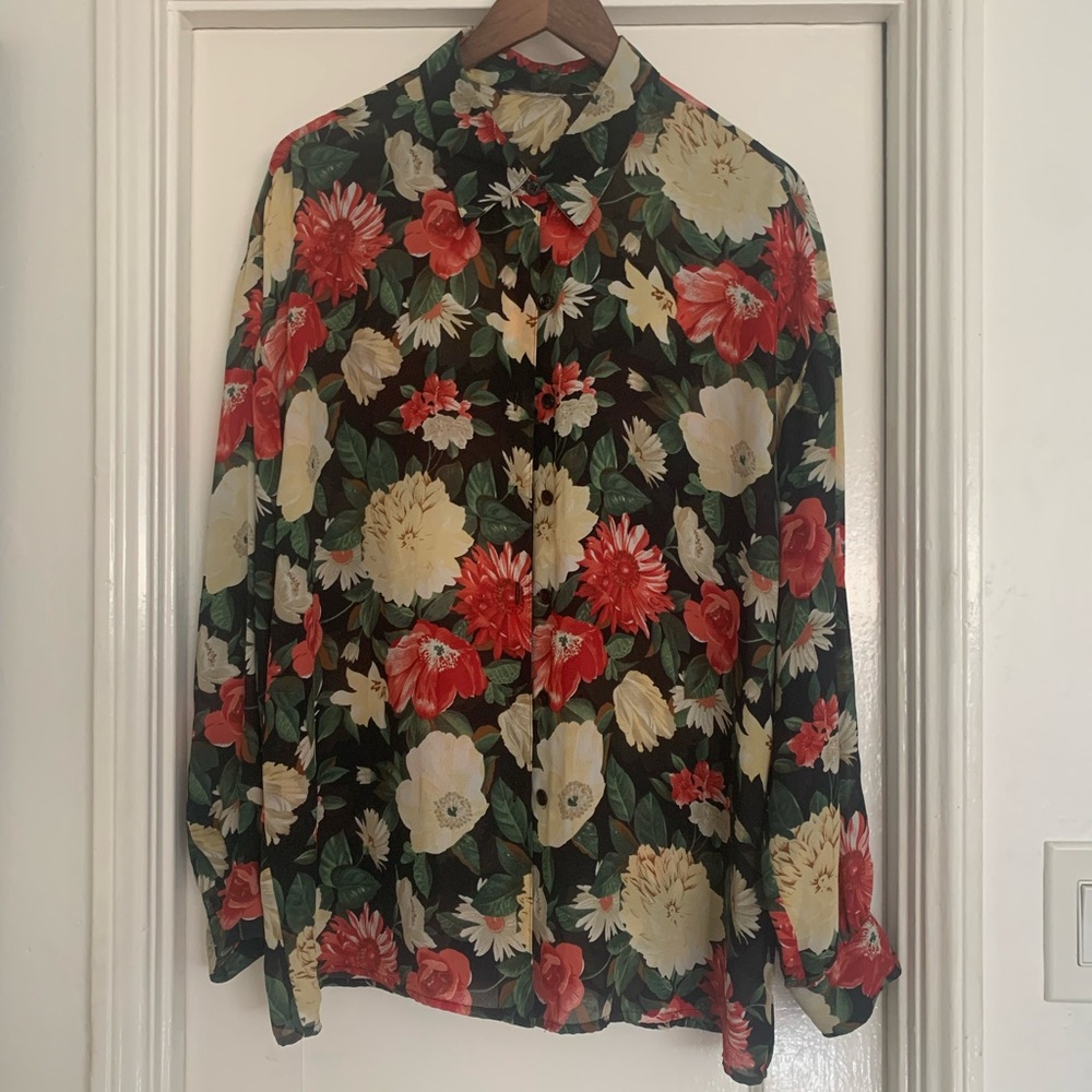 VTG flowy floral button down top